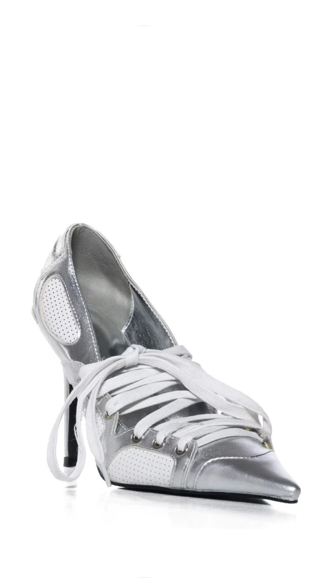 SPORTY PUMPS IN SILVER